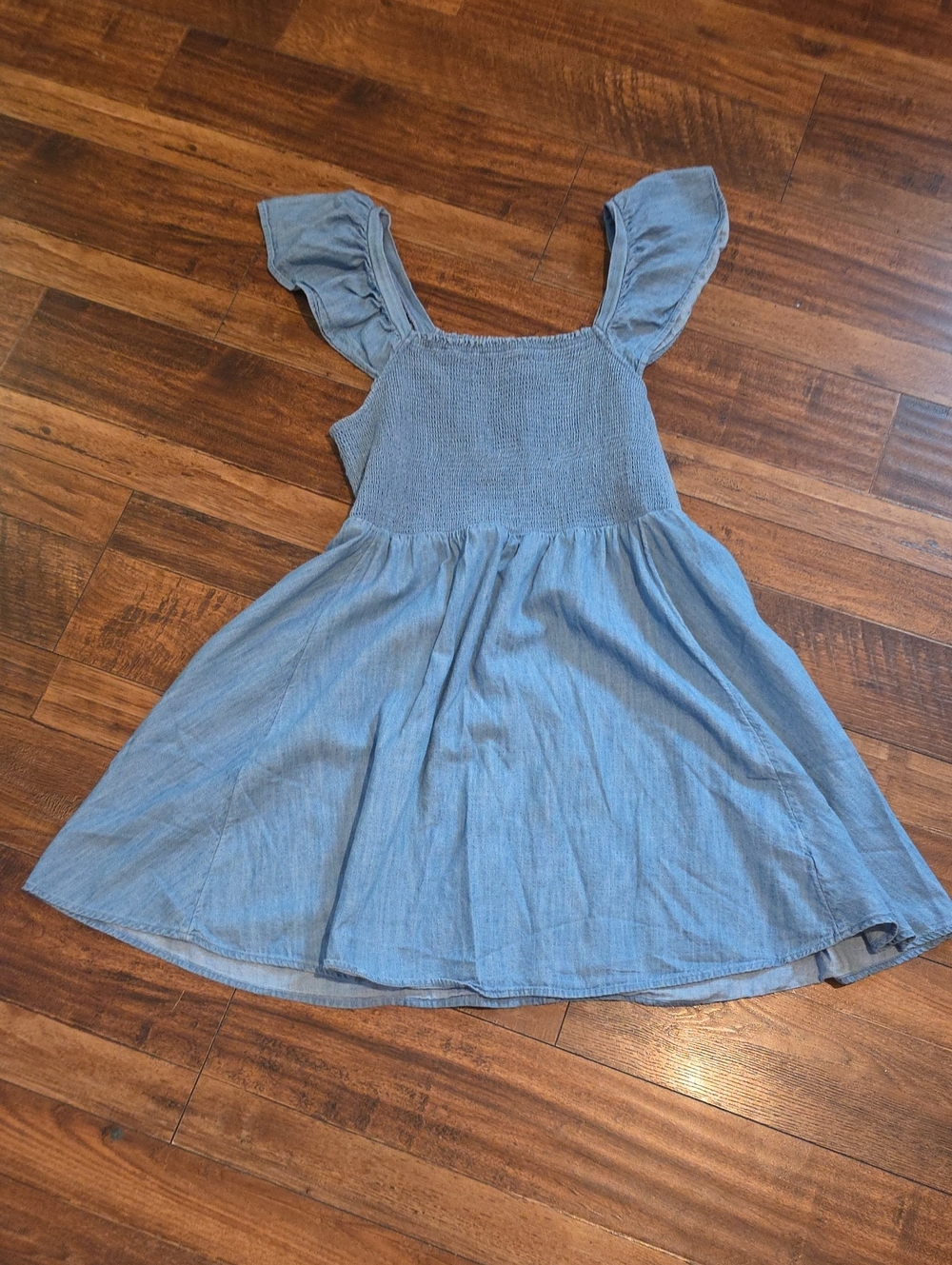 Flutter Sleeve Light Blue Chambray Dress, Large